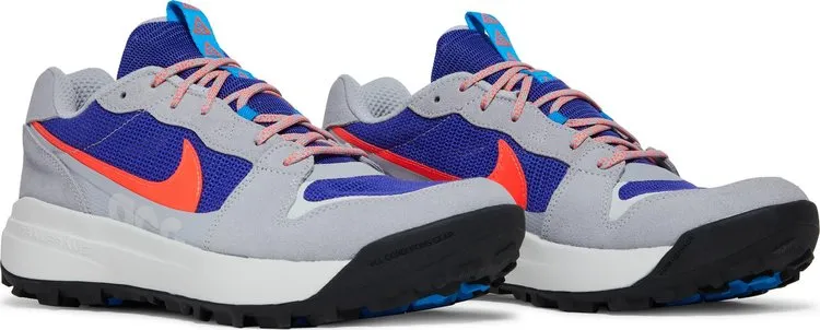 Nike ACG Lowcate 'Wolf Gray Bright Crimson' Trainers, Gray